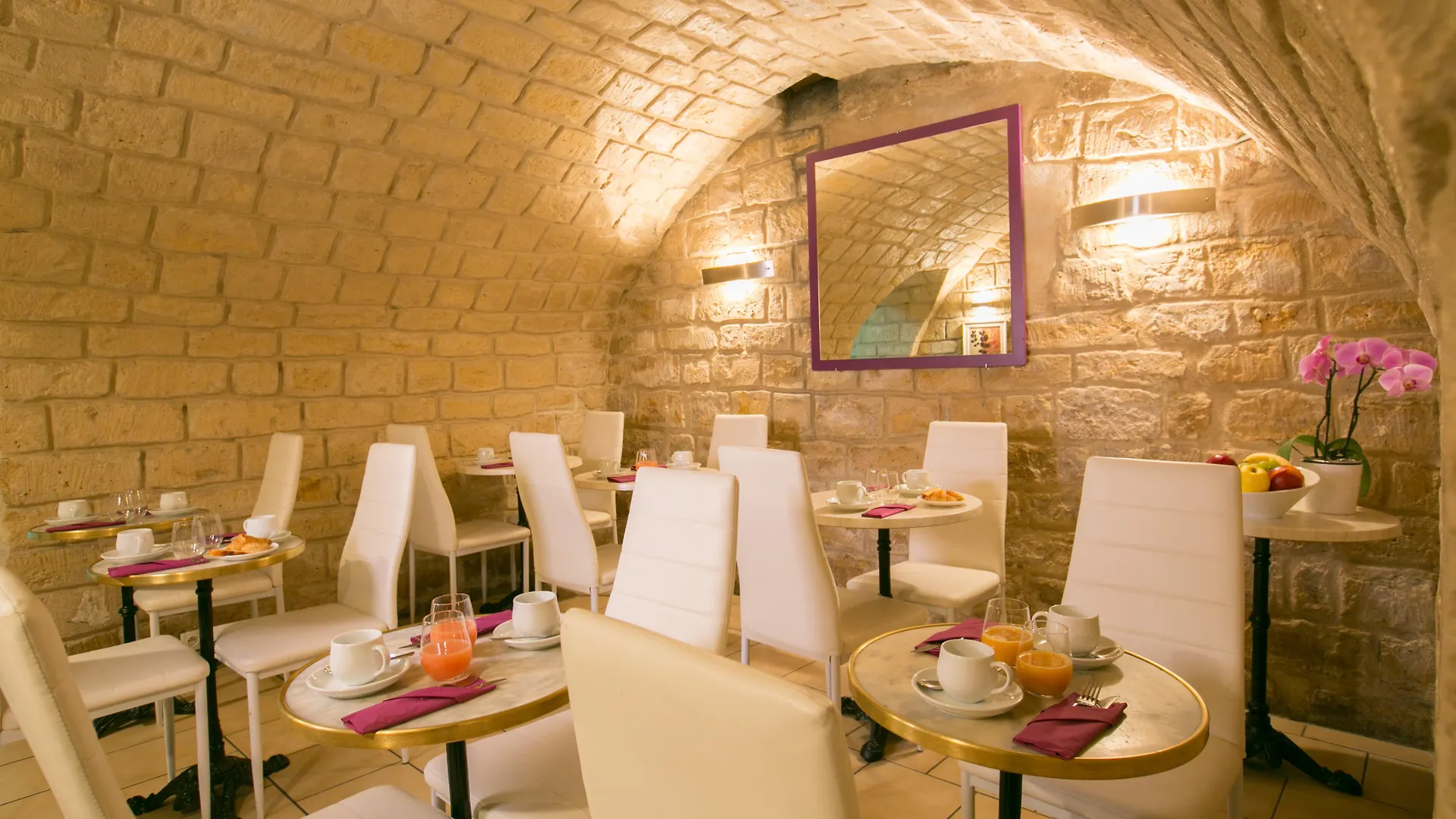 Hotel Alexandrine Opera