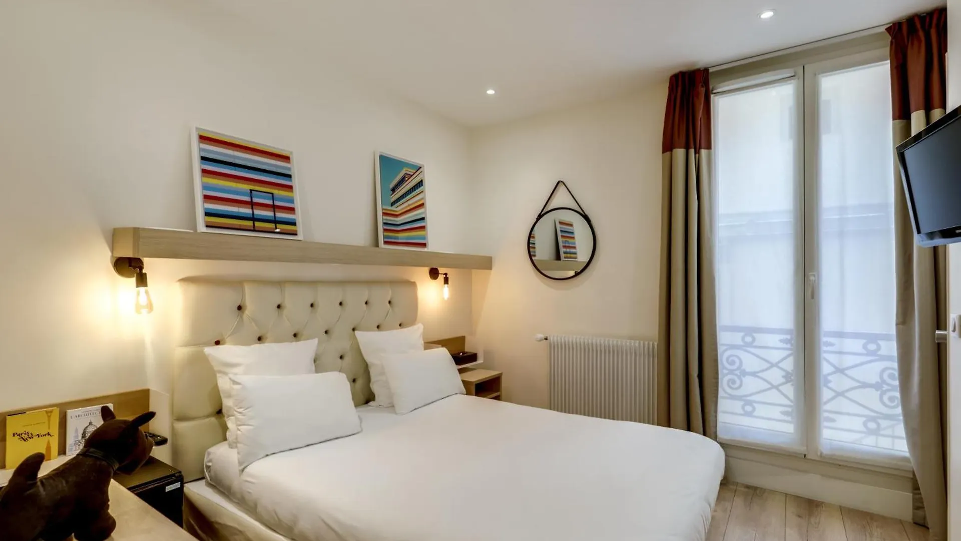 Alexandrine Opera Hotel