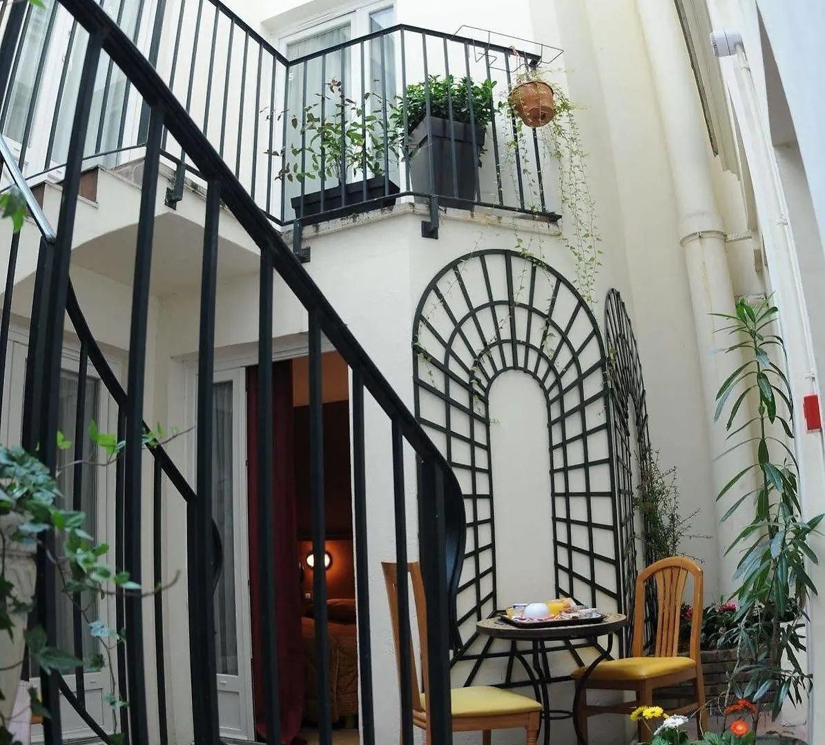 Hotel Alexandrine Opera 3*